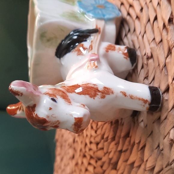 Vintage Hand Painted Ceramic Burro Donkey Pulling Cart Planter/Figurine - Picture 3 of 11